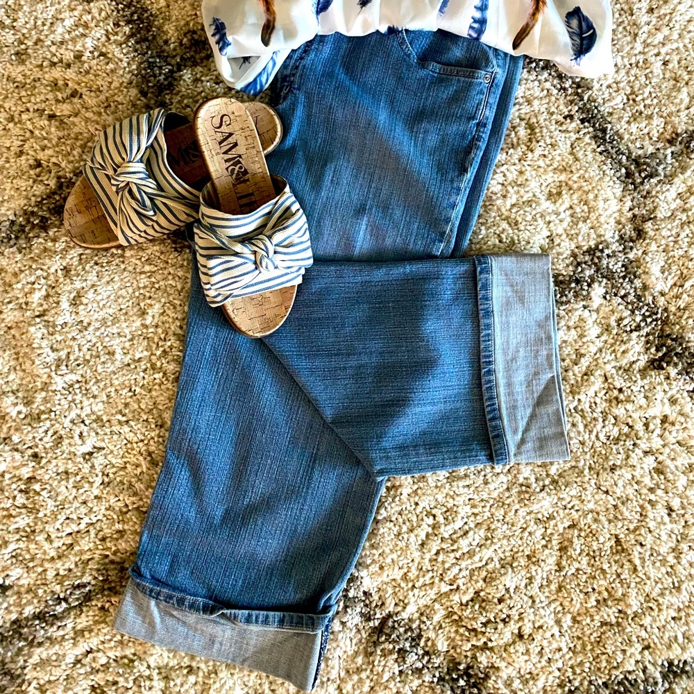 Chico's Blue Denim Capris